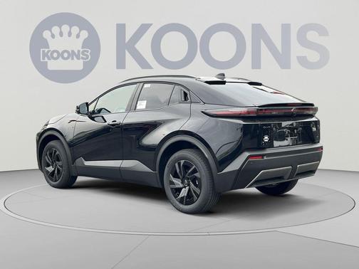 Midnight Black Metallic 2026 Toyota C-HR SE
