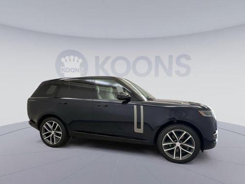 2025 Land Rover Range Rover P400 SE