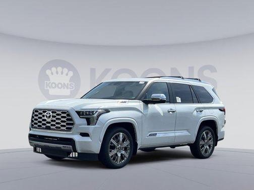 2025 Toyota Sequoia Base