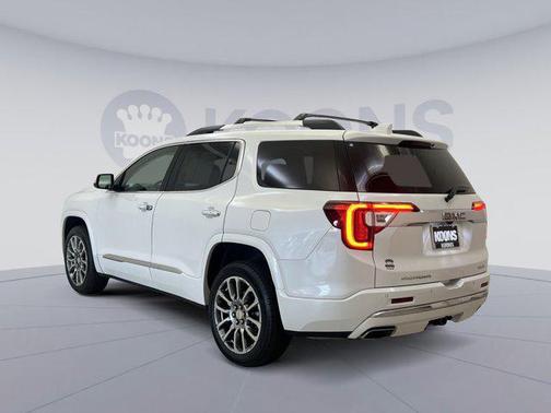 2022 GMC Acadia Denali