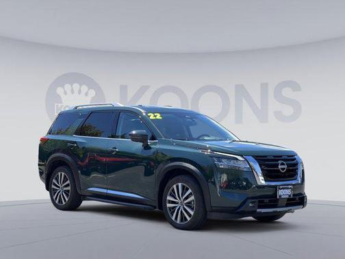 Obsidian Green Pearl 2022 Nissan Pathfinder Platinum 4WD