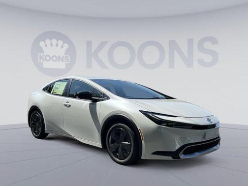 2026 Toyota Prius Plug-In Hybrid SE