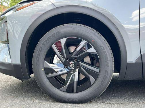 Cement Gray 2026 Toyota C-HR SE