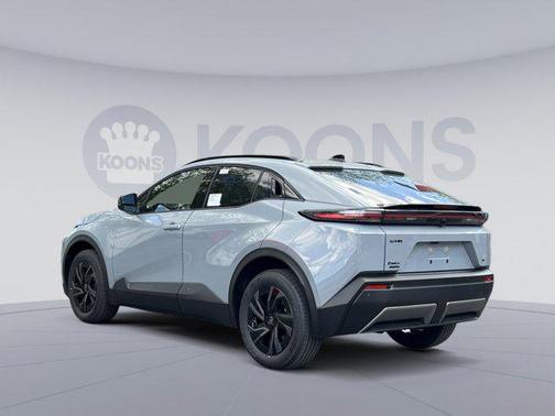 Cement Gray 2026 Toyota C-HR SE