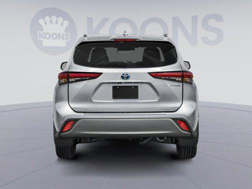 2026 Toyota Highlander Hybrid Platinum