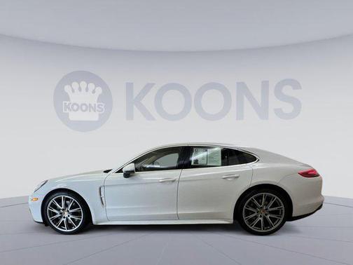 2018 Porsche Panamera 4S