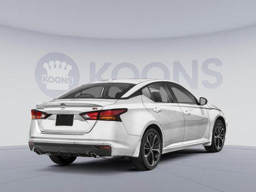 2023 Nissan Altima SR FWD