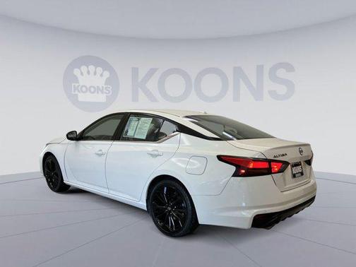 2023 Nissan Altima SR FWD