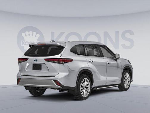 2025 Toyota Highlander Hybrid Platinum
