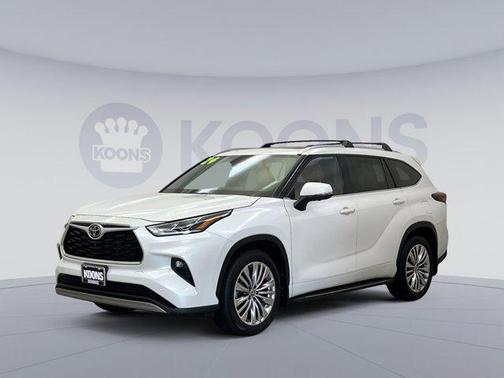 2024 Toyota Highlander Platinum