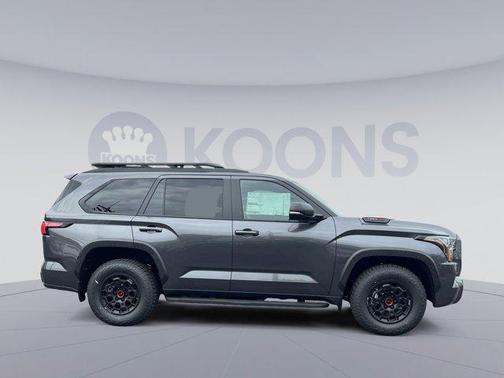 2025 Toyota Sequoia Base