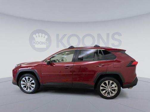 2022 Toyota RAV4 XLE Premium