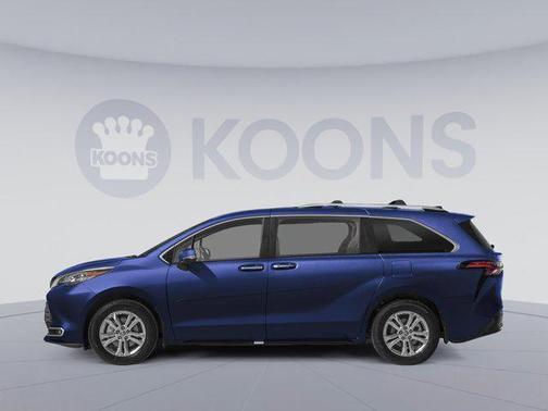 2025 Toyota Sienna Platinum 7 Passenger