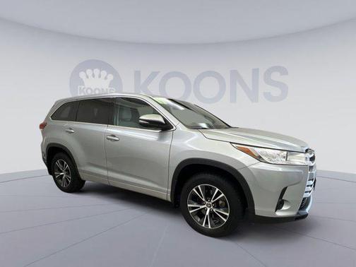 2017 Toyota Highlander LE