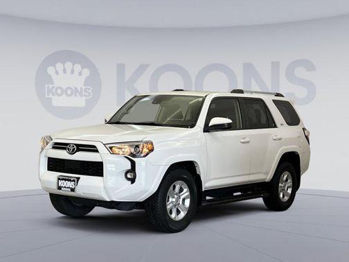 Super White 2021 Toyota 4Runner SR5