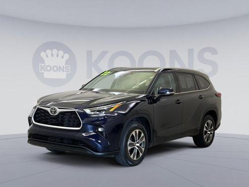 2022 Toyota Highlander XLE