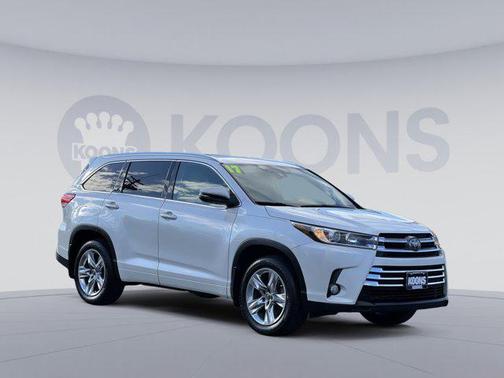 Blizzard Pearl 2017 Toyota Highlander Limited