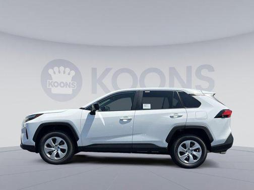 2025 Toyota RAV4 LE