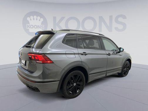 2022 Volkswagen Tiguan 2.0T SE R-Line Black 4MOTION