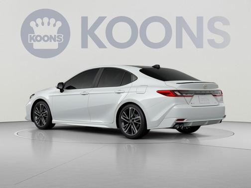 Pearl 2026 Toyota Camry XSE