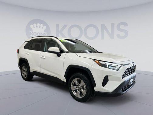 Ice Cap 2025 Toyota RAV4 XLE