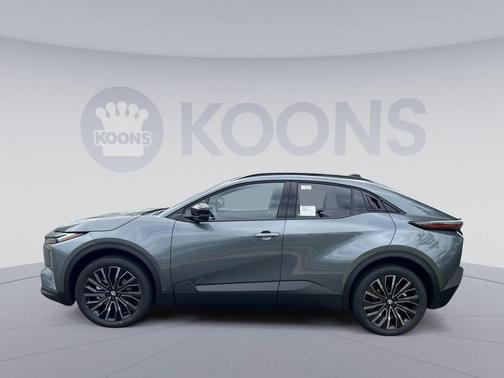 Overcast 2026 Toyota C-HR XSE