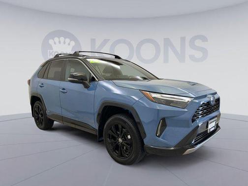 2022 Toyota RAV4 Hybrid SE