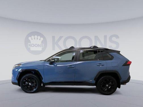 2022 Toyota RAV4 Hybrid SE