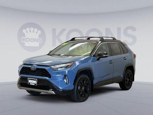 2022 Toyota RAV4 Hybrid SE