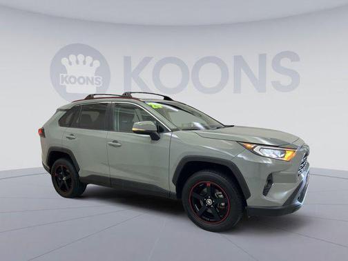 2020 Toyota RAV4 XLE