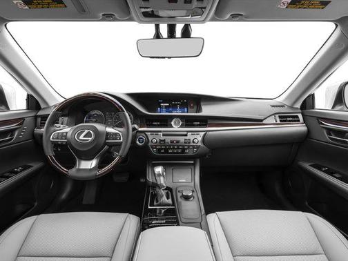 Obsidian 2017 Lexus ES 300h Base