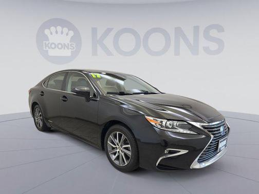 Obsidian 2017 Lexus ES 300h Base