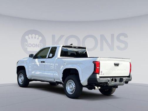 2025 Toyota Tacoma SR