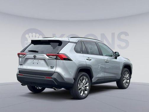 2025 Toyota RAV4 XLE Premium