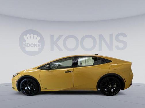 2025 Toyota Prius L