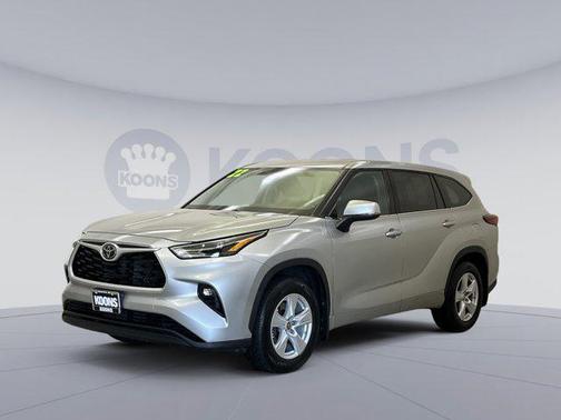 2022 Toyota Highlander LE