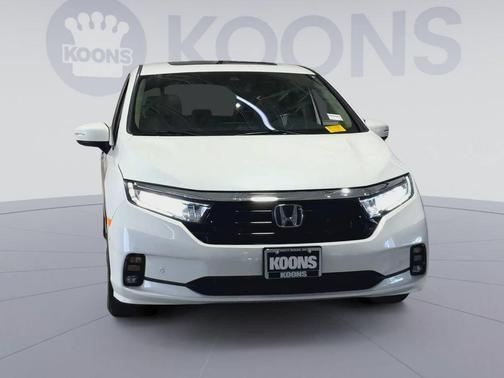 Platinum White Pearl 2021 Honda Odyssey Touring