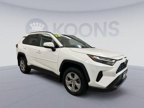 2022 Toyota RAV4 XLE
