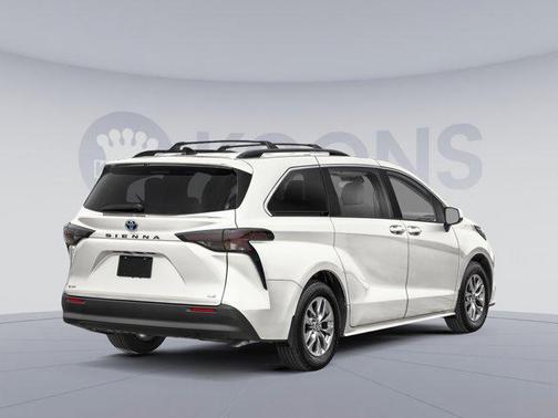 2026 Toyota Sienna LE