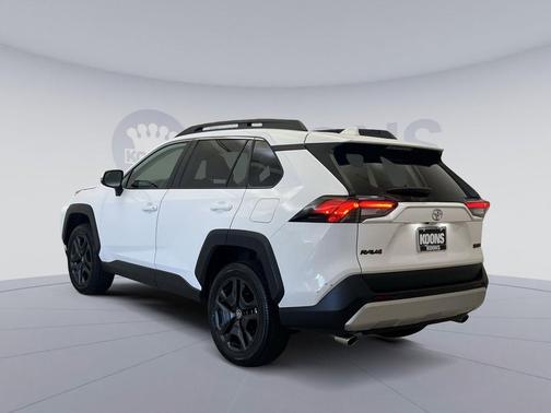 Ice Cap 2024 Toyota RAV4 Adventure