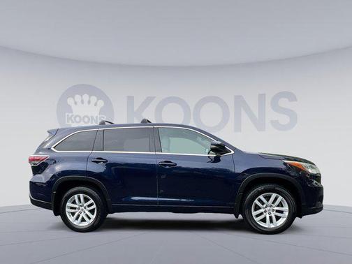 2015 Toyota Highlander LE
