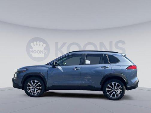 2025 Toyota Corolla Cross XLE