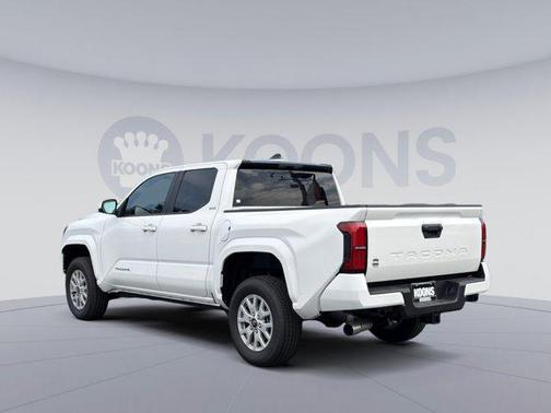 Ice Cap 2026 Toyota Tacoma SR5