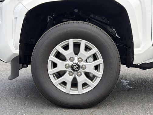 Ice Cap 2026 Toyota Tacoma SR5