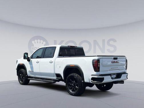 2024 GMC Sierra 2500 AT4
