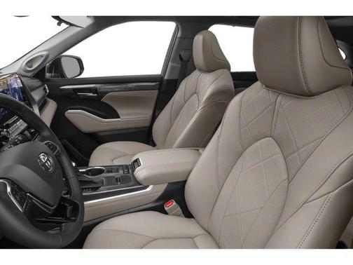 2021 Toyota Highlander Hybrid Platinum