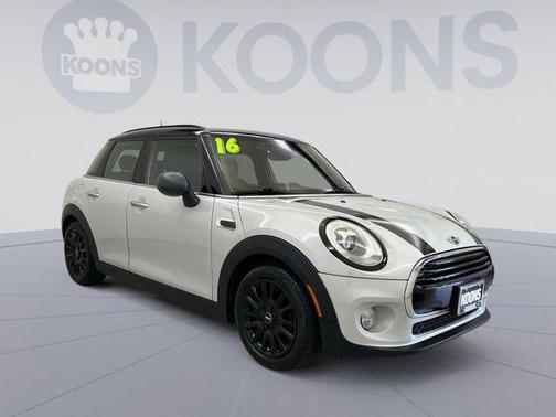 2016 MINI Hardtop Cooper