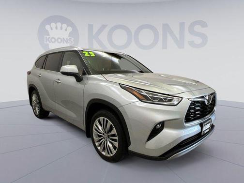 2023 Toyota Highlander Platinum