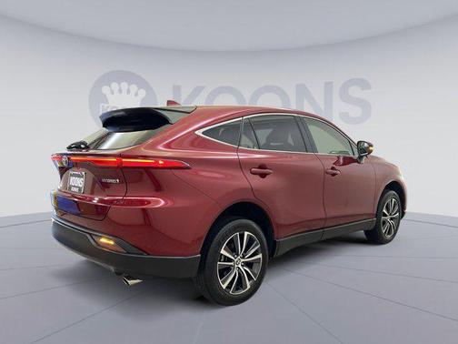2022 Toyota Venza LE