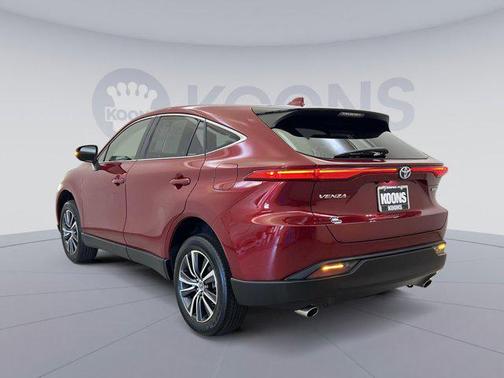 2022 Toyota Venza LE